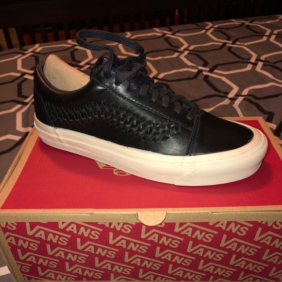 Vans - Picture 1 of 1